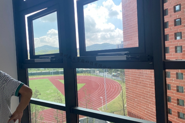 電動開窗器的應用場所,如何選擇電動開窗器